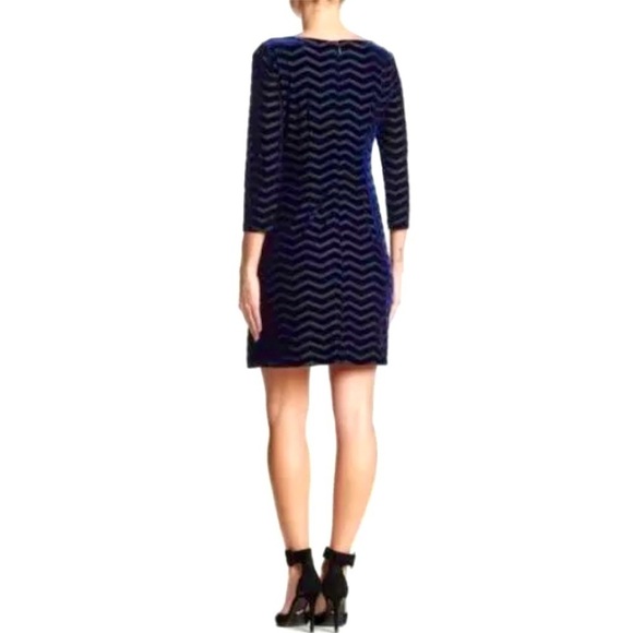 Eliza J | NWT Navy Velvet 3/4 Sleeve Zigzag Shift Dress Sz 12 P - Picture 6 of 12